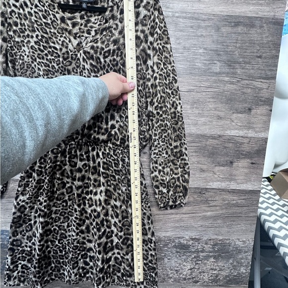 White House Black Market Leopard 🐆 Print V-neck A-line Dress - Picture 3 of 11